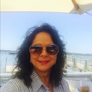 Meet your Posher, Marla